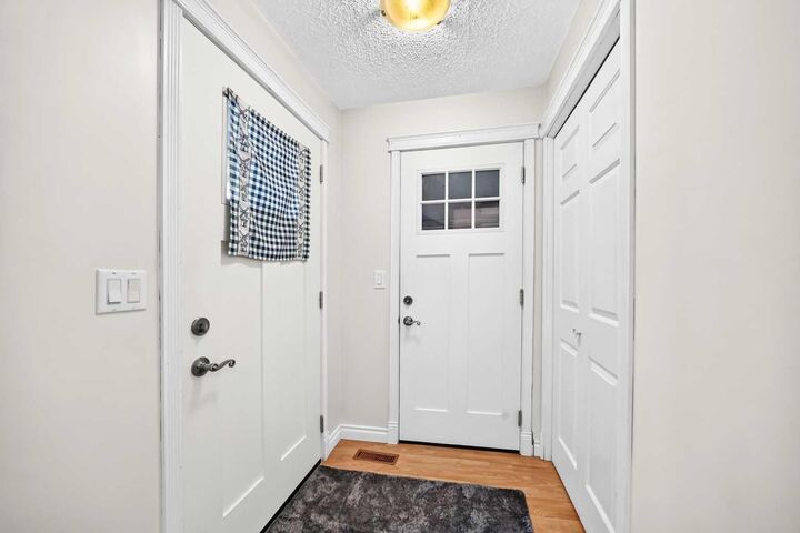 Property Photo:  128 Marquis Place SE  AB T4A 1Y7 