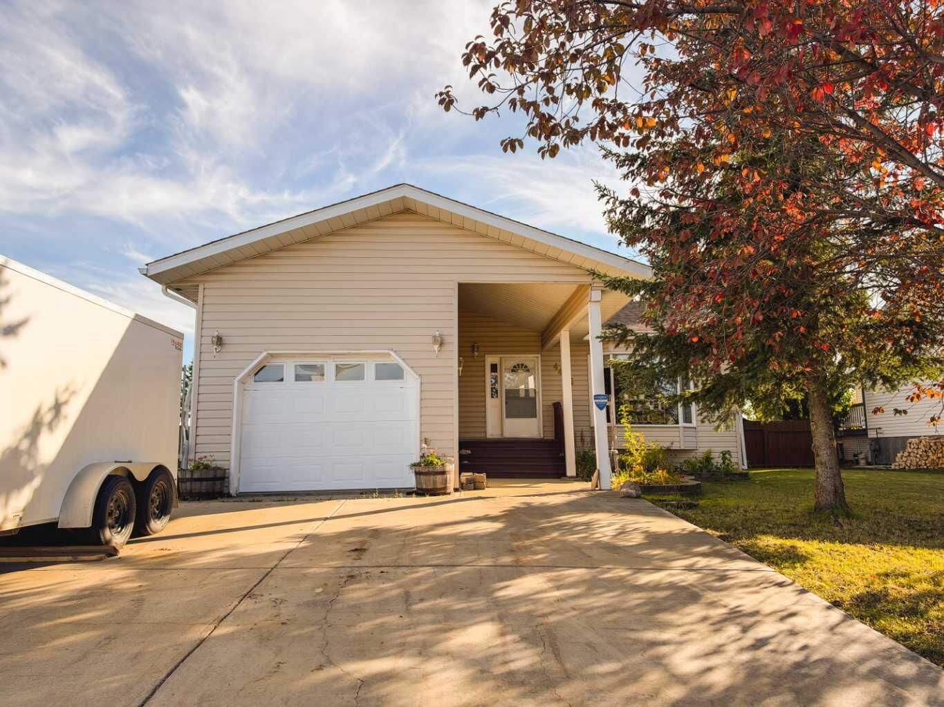 Property Photo:  4415 46 Avenue  AB T0H 3A0 