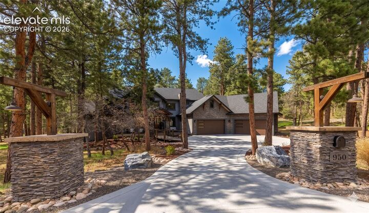 Property Photo:  950 Tiner Trail  CO 80132 