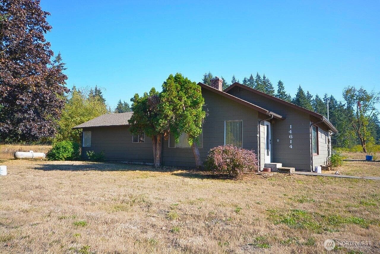 Property Photo: 14614 Lawrence Lake Road SE WA 98597