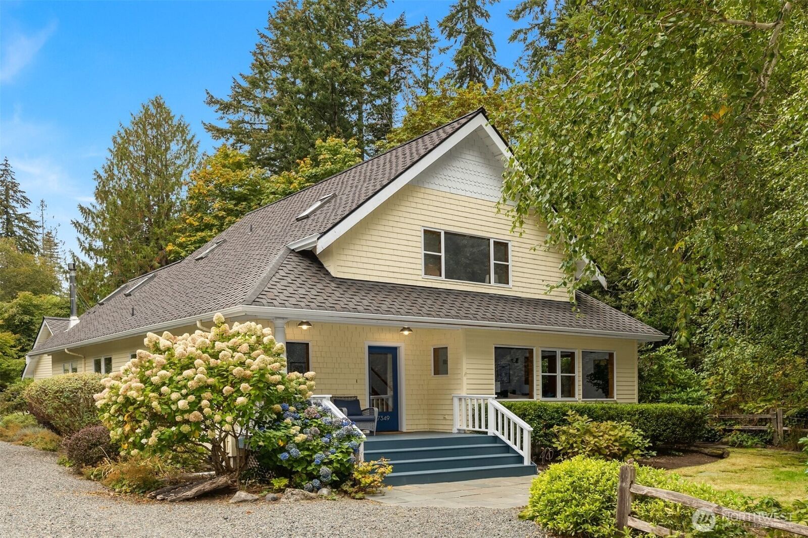Property Photo:  7349  Madrona Drive NE  WA 98110 