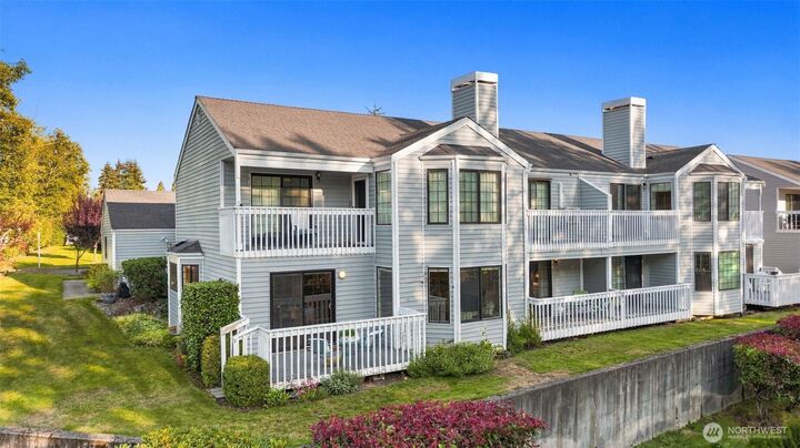 Property Photo:  2801 N Narrows Drive E4  WA 98407 