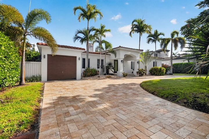 Property Photo: 2317 NE 12th Street FL 33304