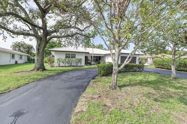 Property Photo:  2940 NW 87th Terrace  FL 33065 