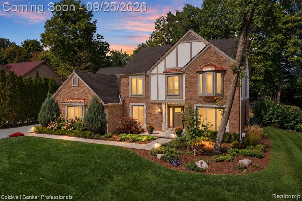 Property Photo:  1414 Bradbury Drive  MI 48098 