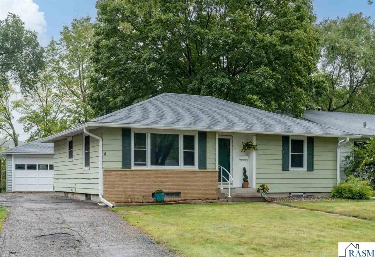 Property Photo:  13 Southview Drive  MN 56001 