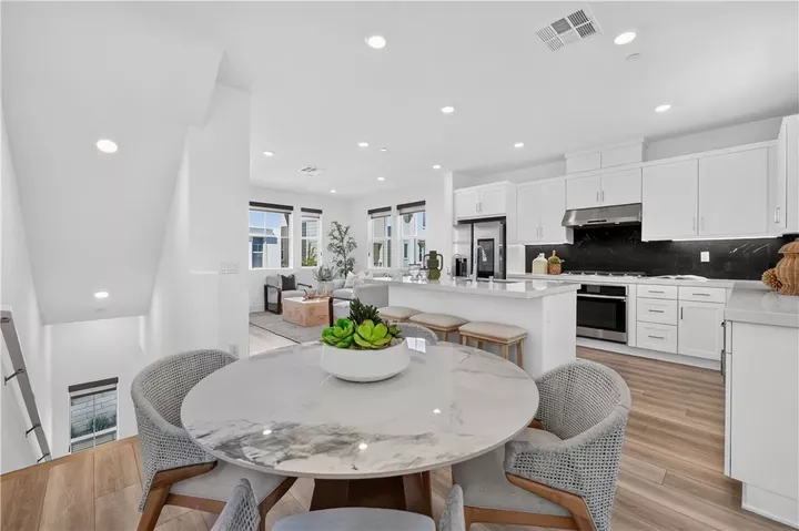 Property Photo:  1360 Windmill Road  CA 92694 