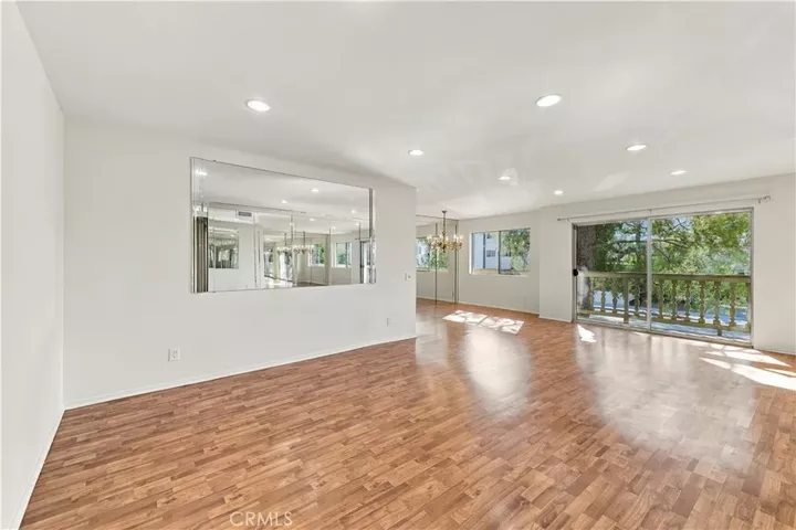 Property Photo: 5400 Lindley Avenue 101 CA 91316