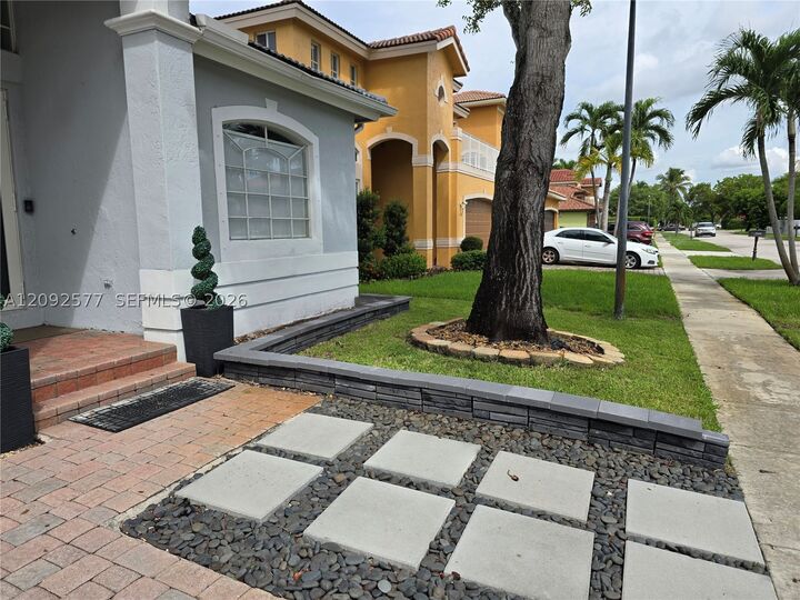 Property Photo: 5372 SW 131st Ter FL 33027
