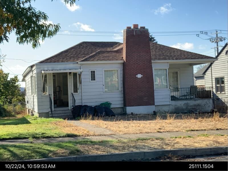 Property Photo: 3017 Cleveland St WA 99205