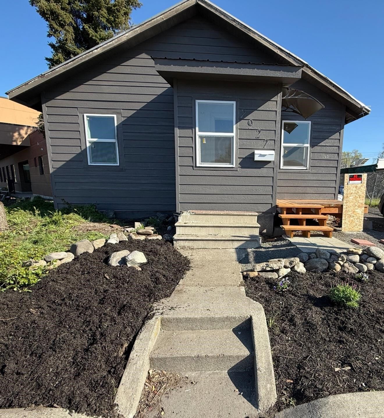 Property Photo: 2927 E Mission Ave WA 99202