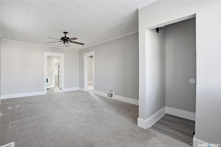 Property Photo:  1008 Retallack Street  SK S4T 2H3 