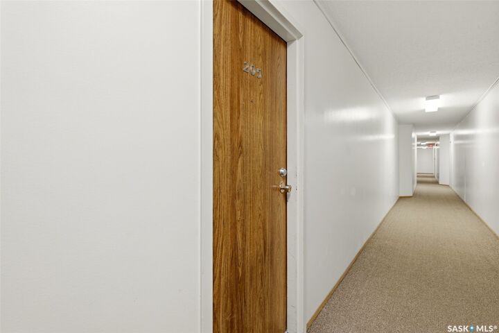 Property Photo:  51 Rodenbush Drive 205  SK S4R 8C7 