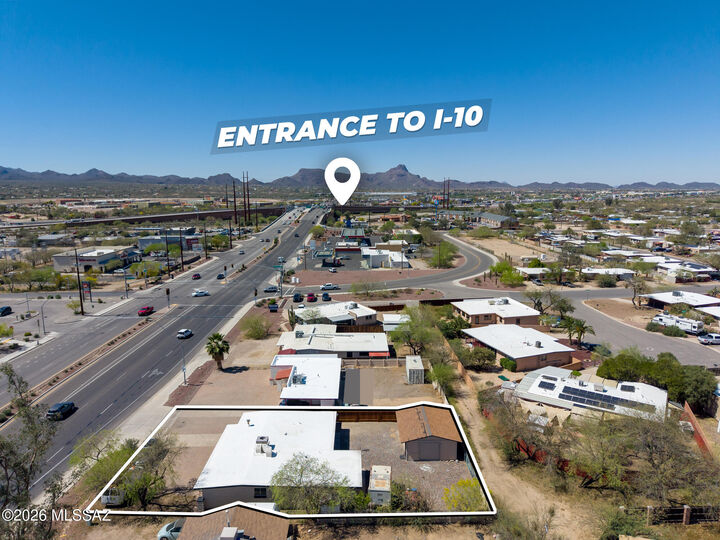 Property Photo: 4400 W Ina Road AZ 85741