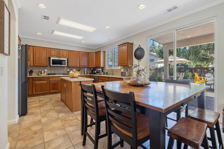 Property Photo: 3834 N University Street CA 93291