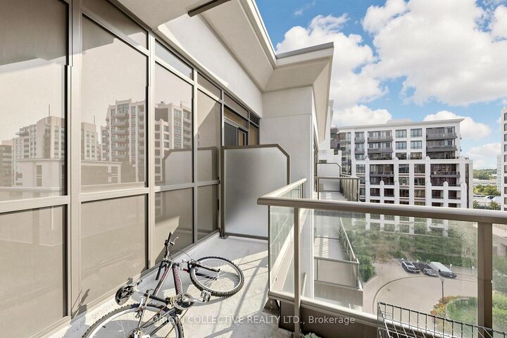 Property Photo:  38 Cedarland Drive 901  ON L6G 1C7 