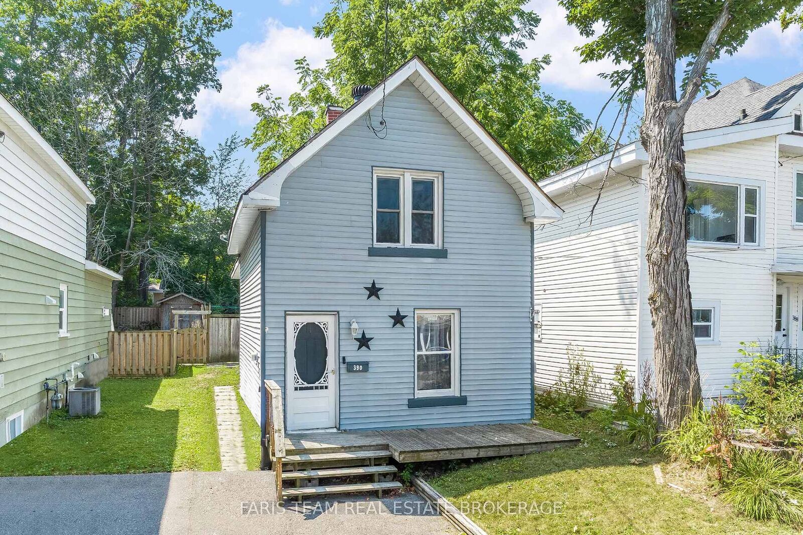 Property Photo: 390 Mildred Street ON L4R 3R6