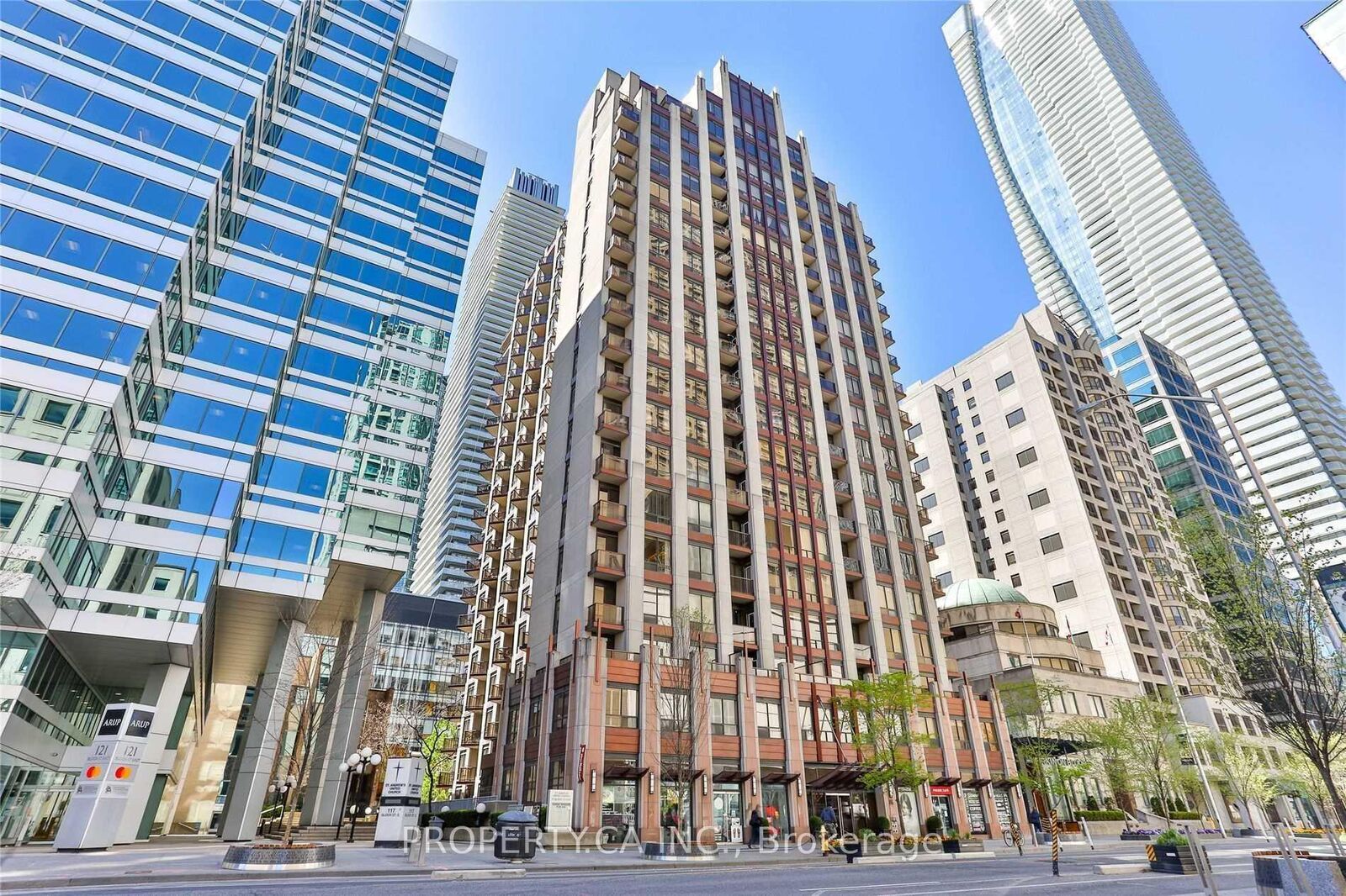 Property Photo:  85 Bloor Street E 1503  ON M4W 3Y1 