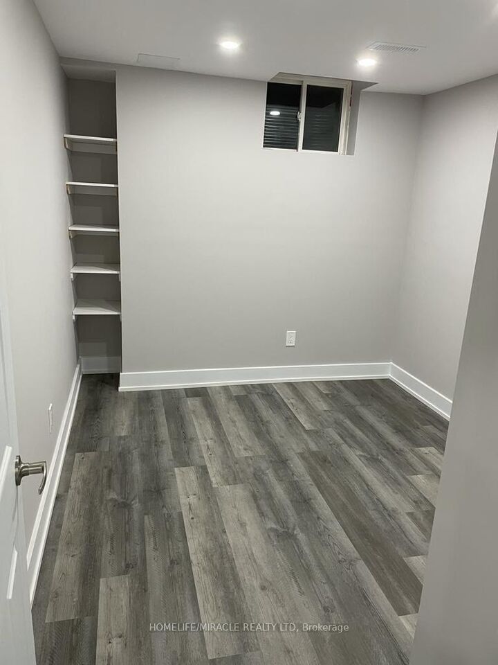 Property Photo:  25 Wasaga Road  ON L6X 3B1 