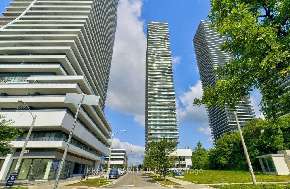 Property Photo:  33 Shore Breeze Drive 3302  ON M8V 0G1 