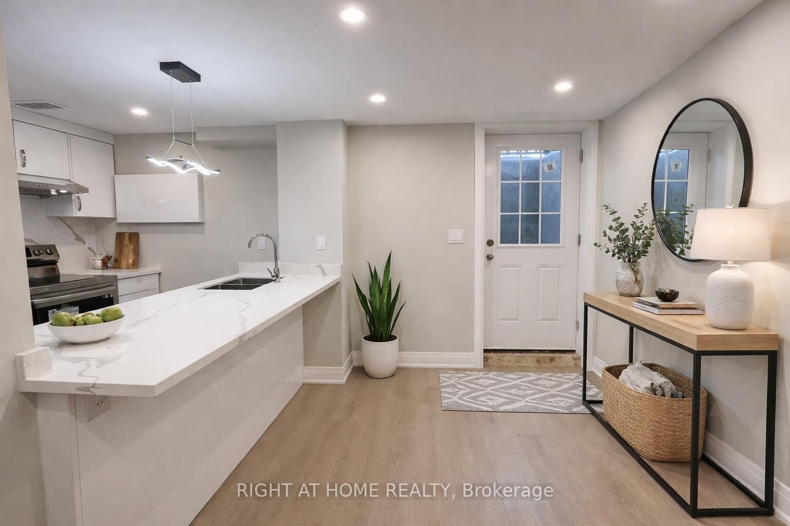 Property Photo:  3551 Autumnleaf Crescent Lower  ON L5L 1K6 