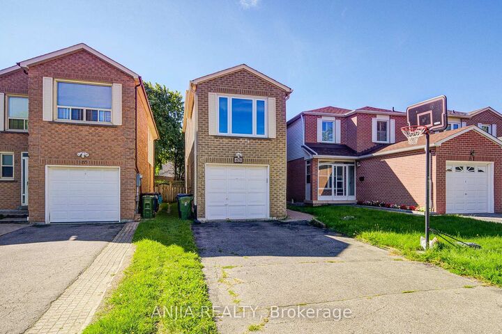 Property Photo:  63 Enchanted Hills Crescent  ON M1V 3N9 