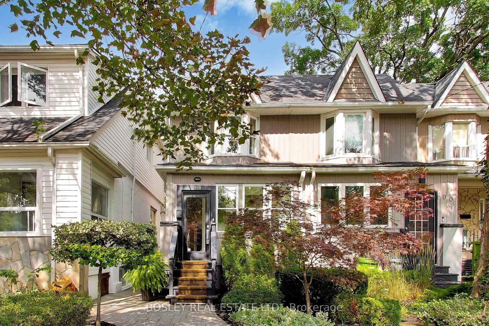 Property Photo:  188 Oakcrest Avenue  ON M4C 1C2 