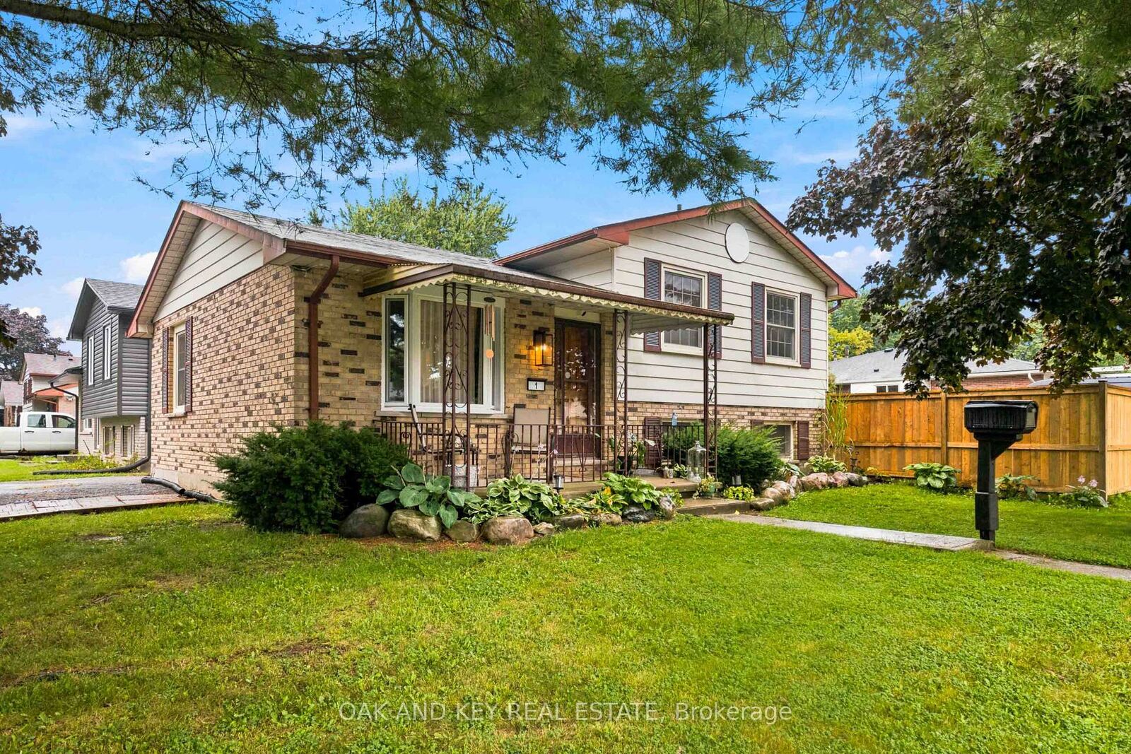 Property Photo:  1 Vanier Place  ON N5R 5L2 