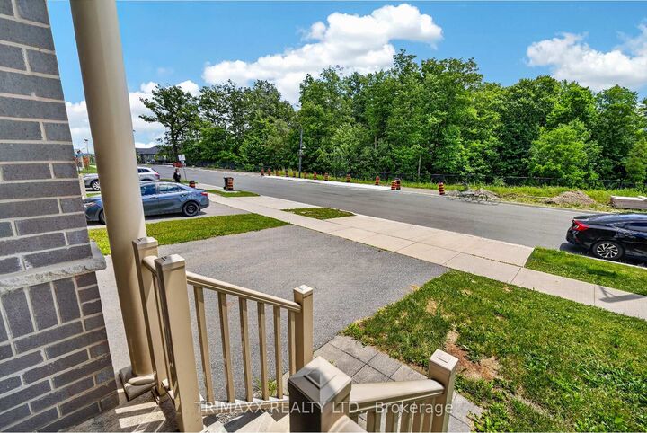 Property Photo:  104 Tartan Avenue  ON N2R 1R7 
