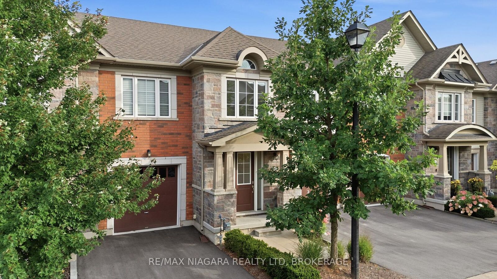Property Photo: 12 George Manor ON L0S 1J0