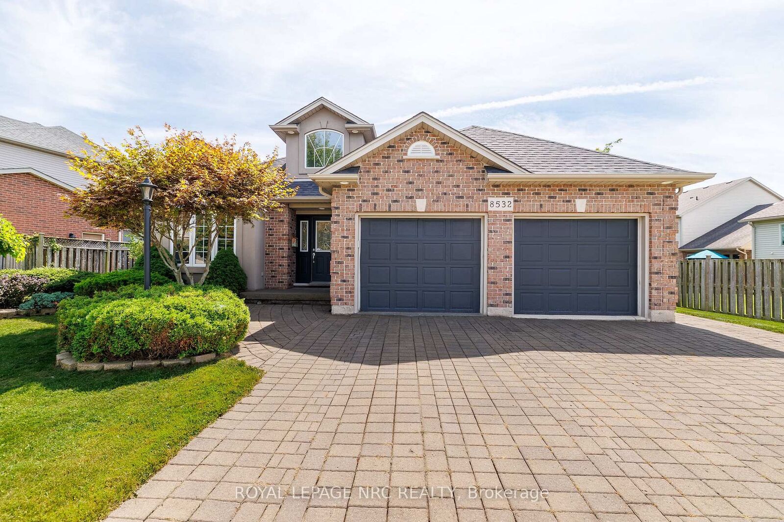 Property Photo:  8532 Heikoop Crescent  ON L2H 3J7 