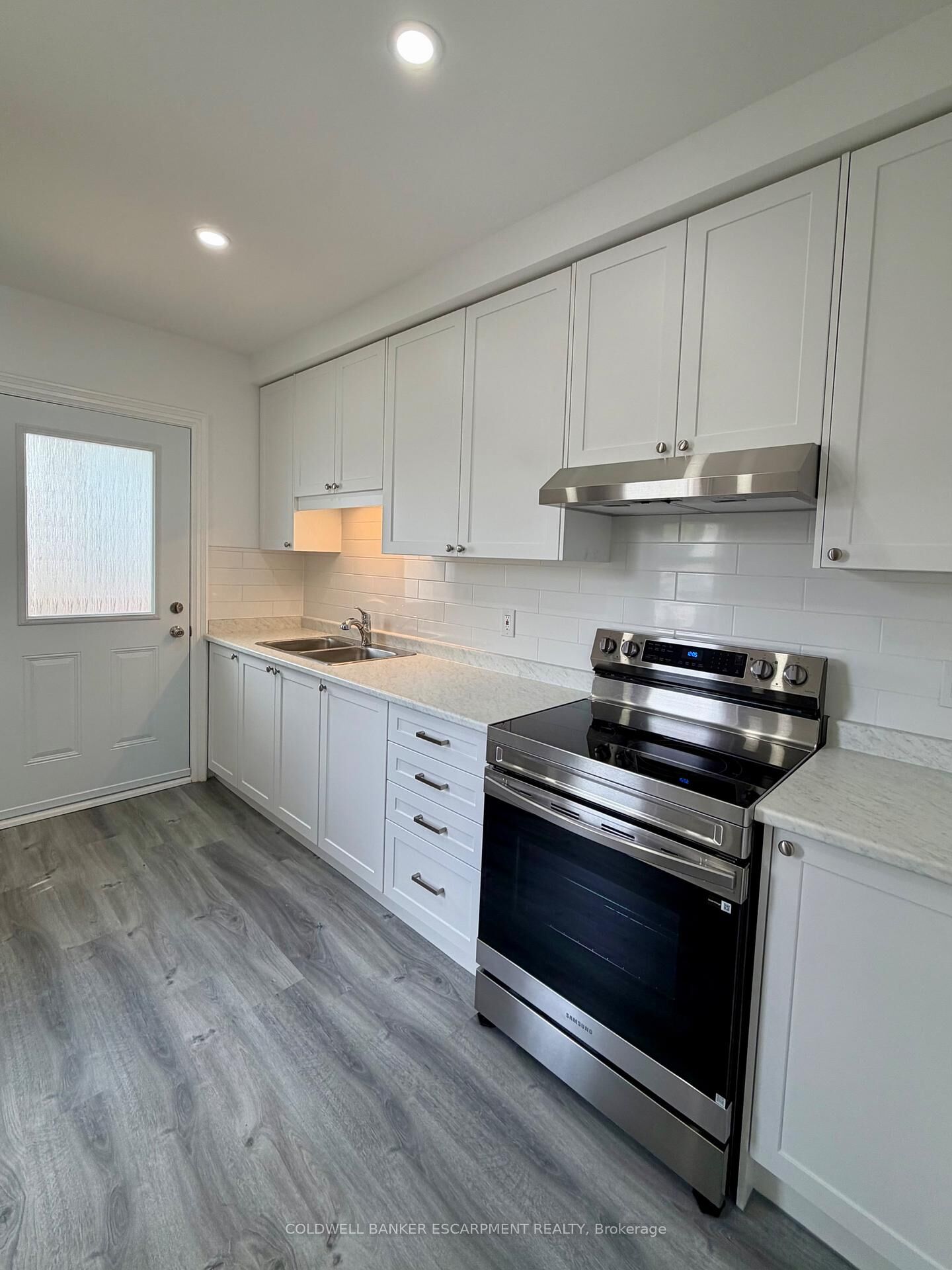 Property Photo: 5 Mill Street Apartment A ON L7J 1G8
