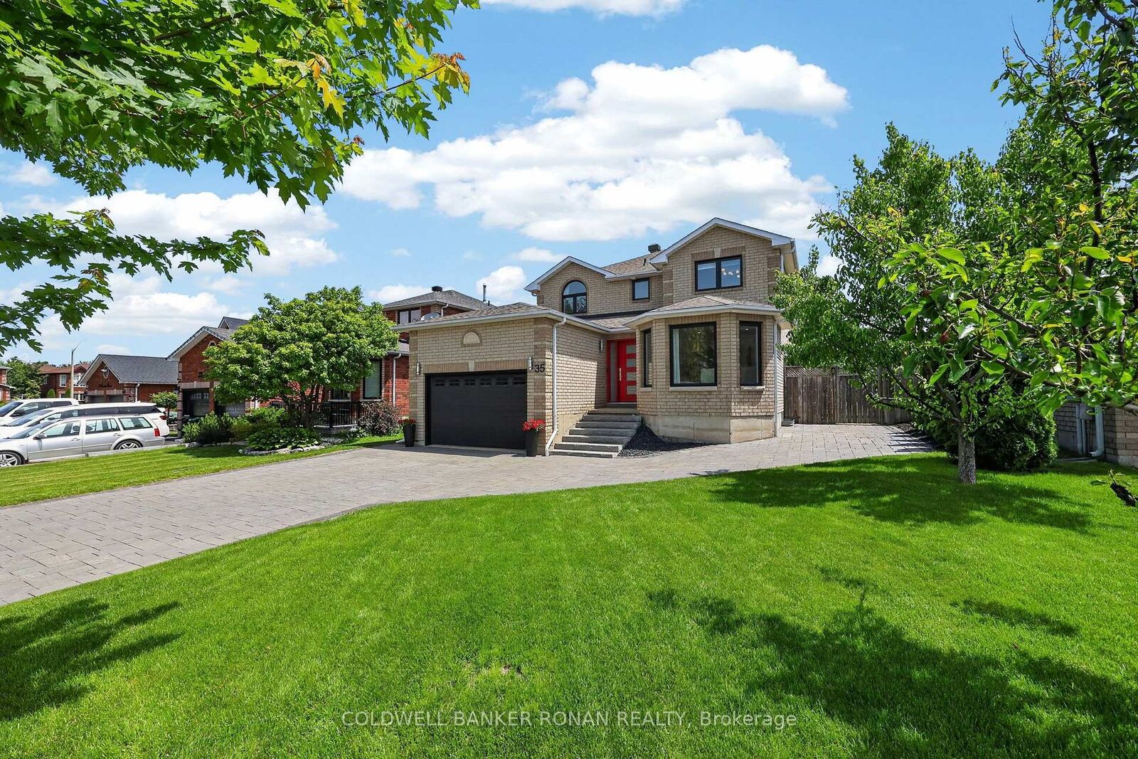 Property Photo:  35 Farmstead Crescent  ON L4N 8S2 