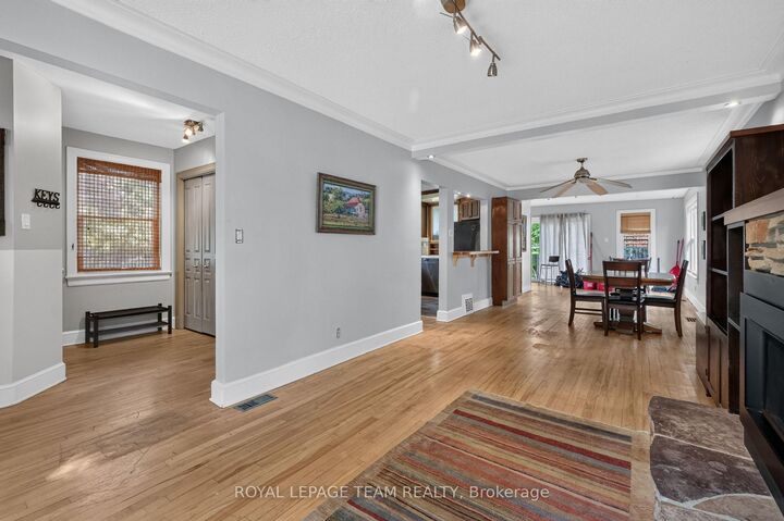 Property Photo:  223 McGillivray Street  ON K1S 1L1 