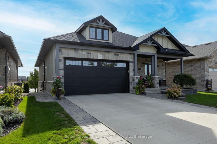 Property Photo:  7 Culliton Street  ON N5A 0G2 