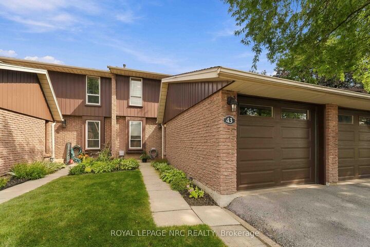 Property Photo:  122 Lakeshore Road 43  ON L2N 6N6 