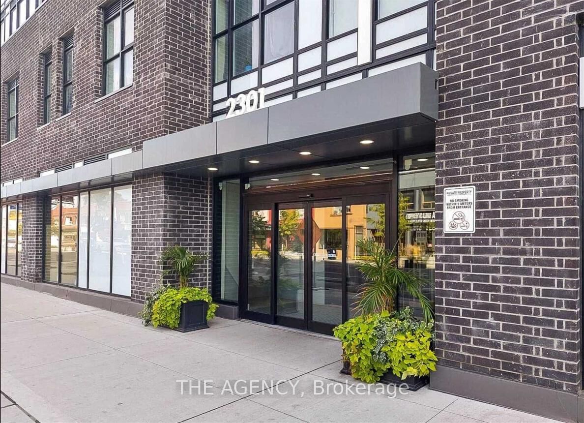Property Photo:  2301 Danforth Avenue 320  ON M4C 1K5 