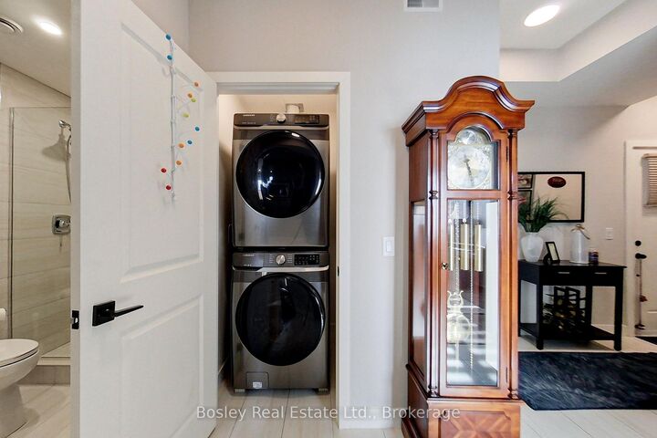 Property Photo:  10 Beausoleil Lane 102  ON L9Y 0V2 