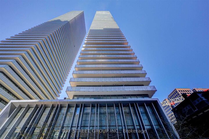 Property Photo:  50 Charles Street E Lph5202  ON M4Y 1T1 