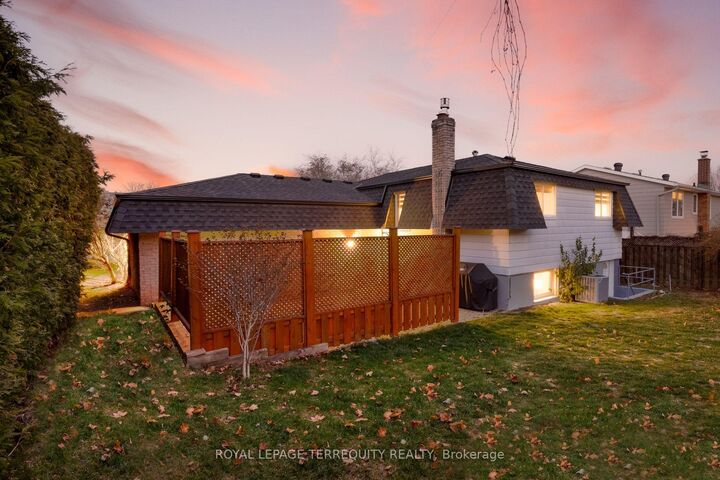 Property Photo:  1280 Hart Crescent  ON L6H 2M5 