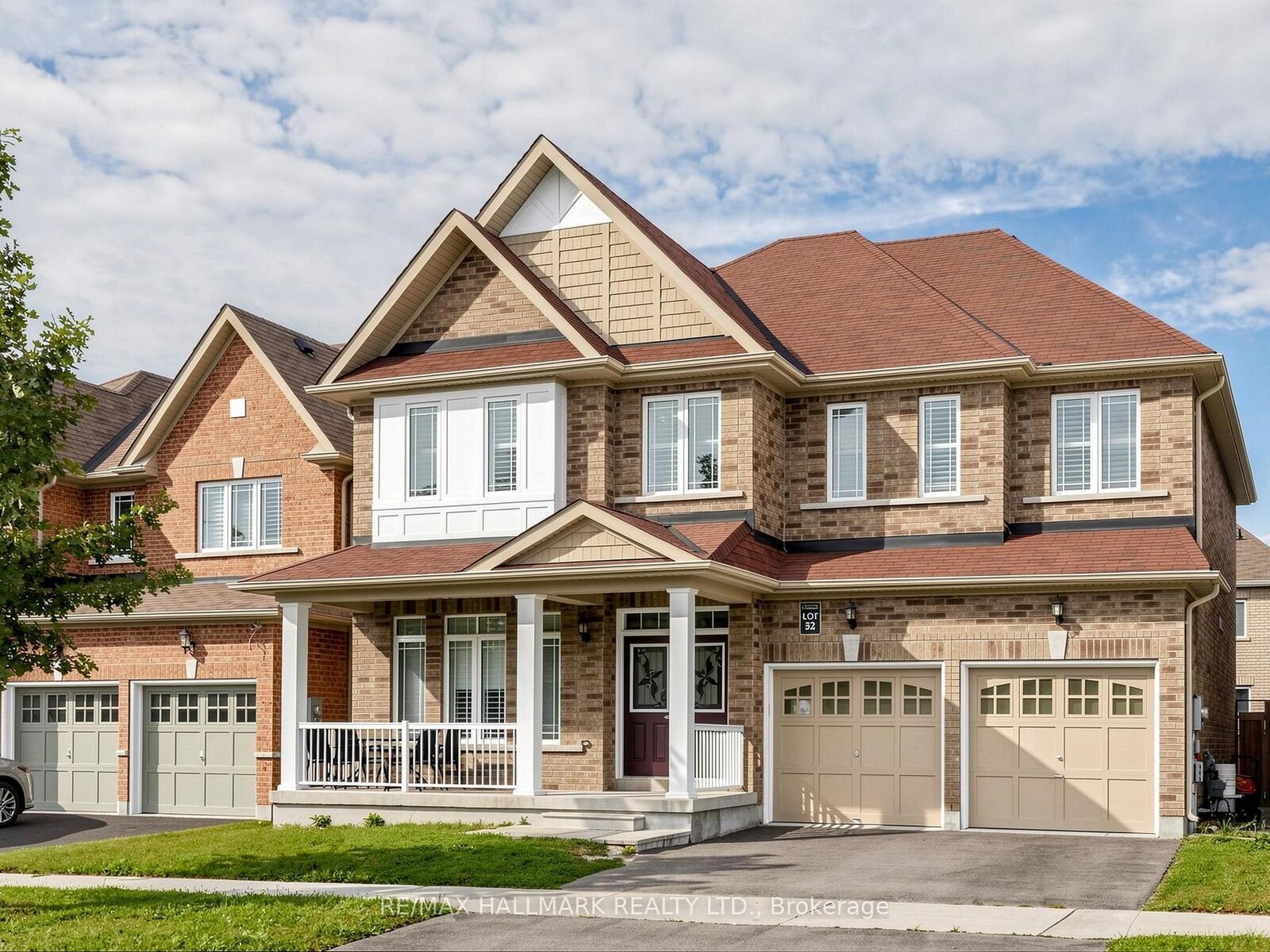 Property Photo:  16 Mercury Avenue  ON L4P 0H1 