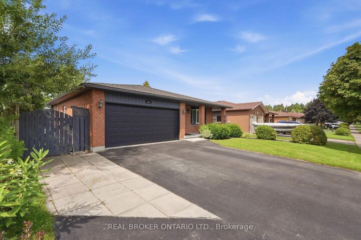 Property Photo:  60 Ebydale Drive  ON N2A 3N8 