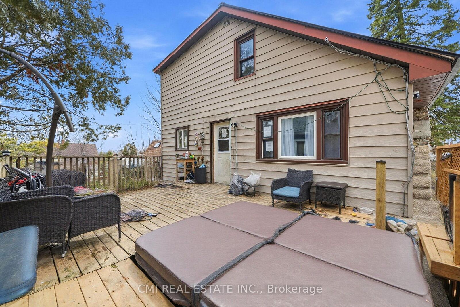 Property Photo: 345 Linwood Avenue ON L3V 2W8