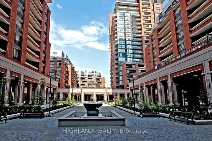 Property Photo:  800 Lawrence Avenue W 303  ON M6A 1C3 