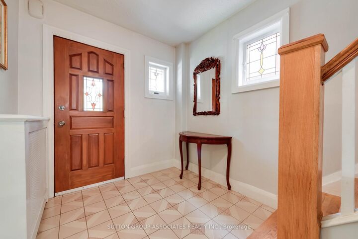 Property Photo: 368 Glenholme Avenue ON M6E 3E5