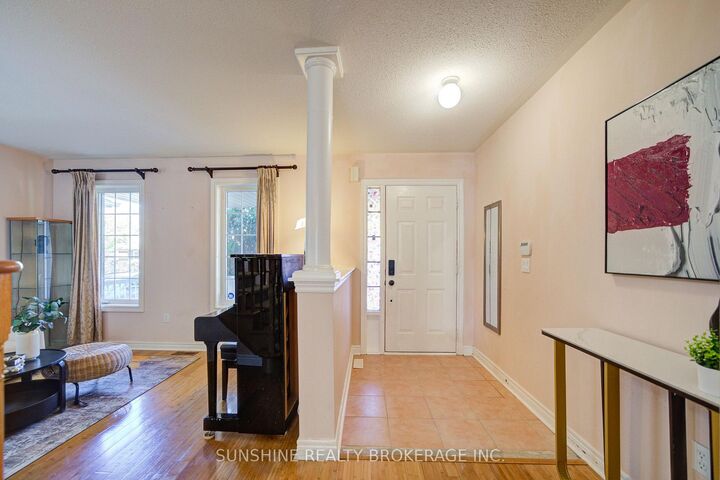 Property Photo:  77 Sunburst Crescent  ON L6E 1E3 