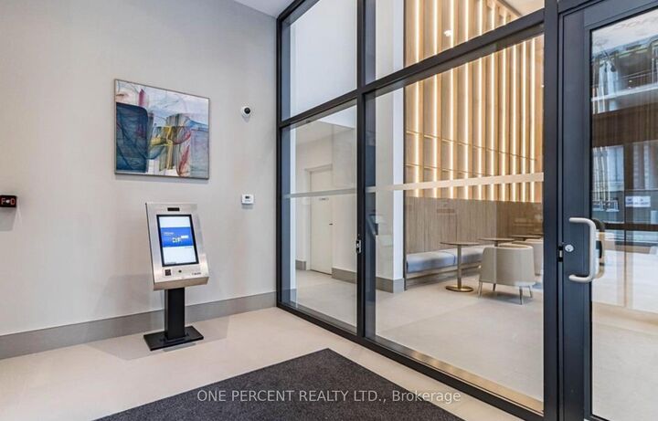 Property Photo: 4130 Parkside Village Drive 1011 ON L5B 0L7