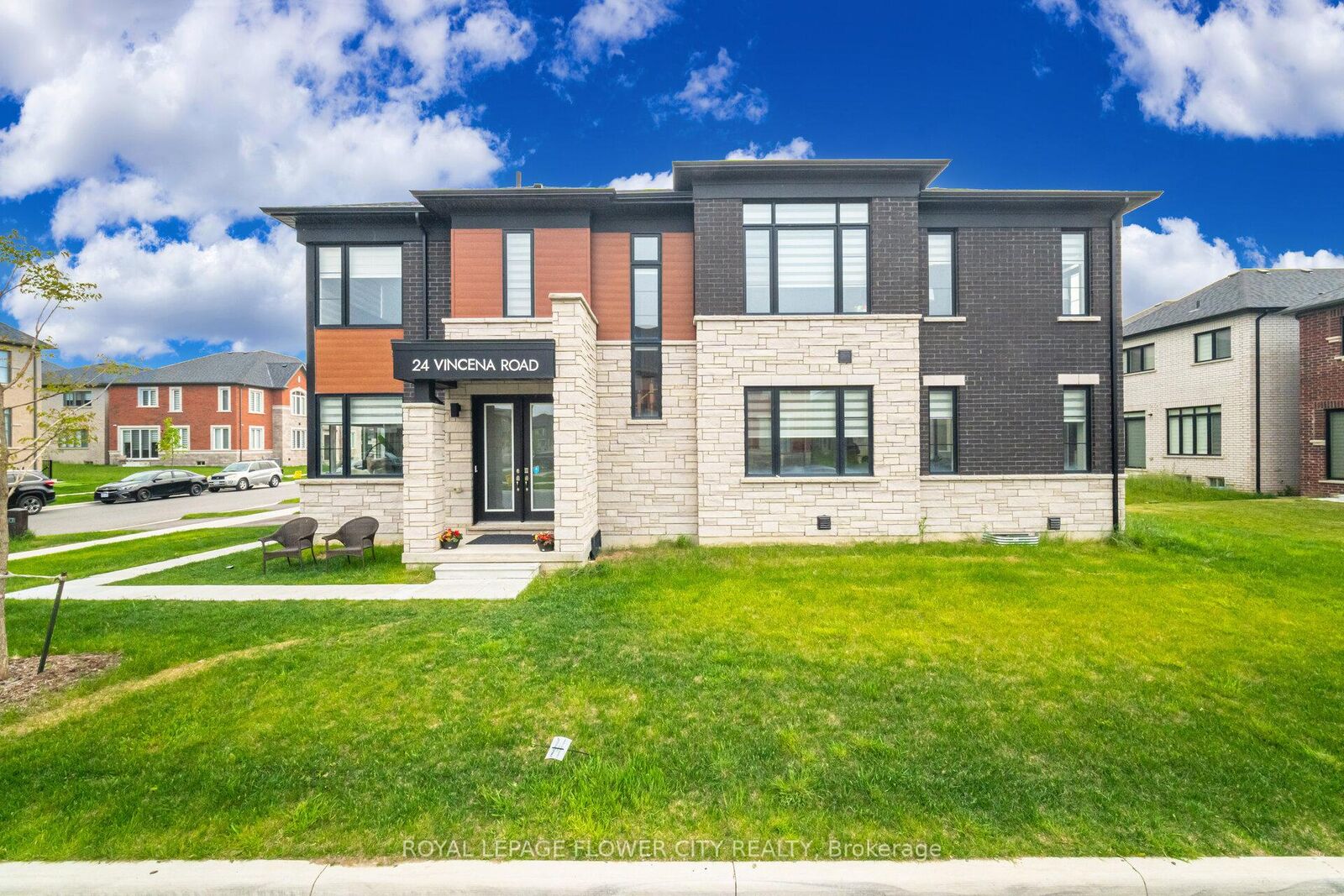 Property Photo:  24 Vincena Road  ON L7C 4M3 