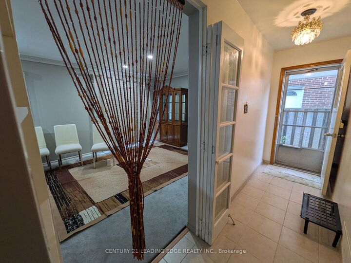 Property Photo:  58 Bedle Avenue 2  ON M2H 1K8 