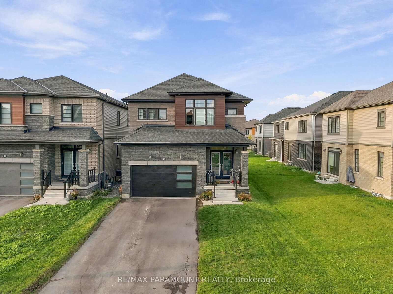 Property Photo:  110 Sunflower Crescent  ON L3B 0E9 